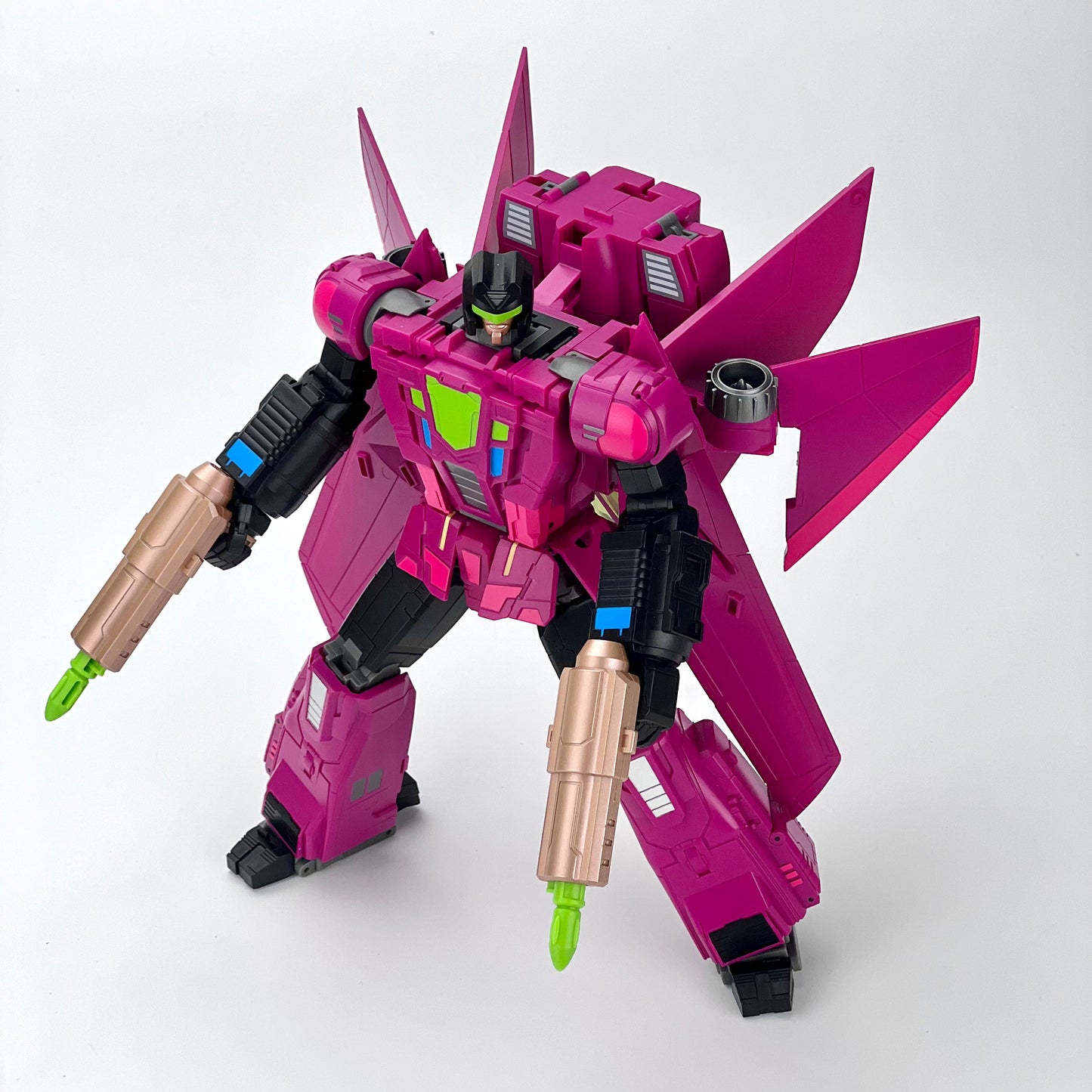 MB-24B WINGMAN
(TFCON Los Angeles 2024 EXCLUSIVE)