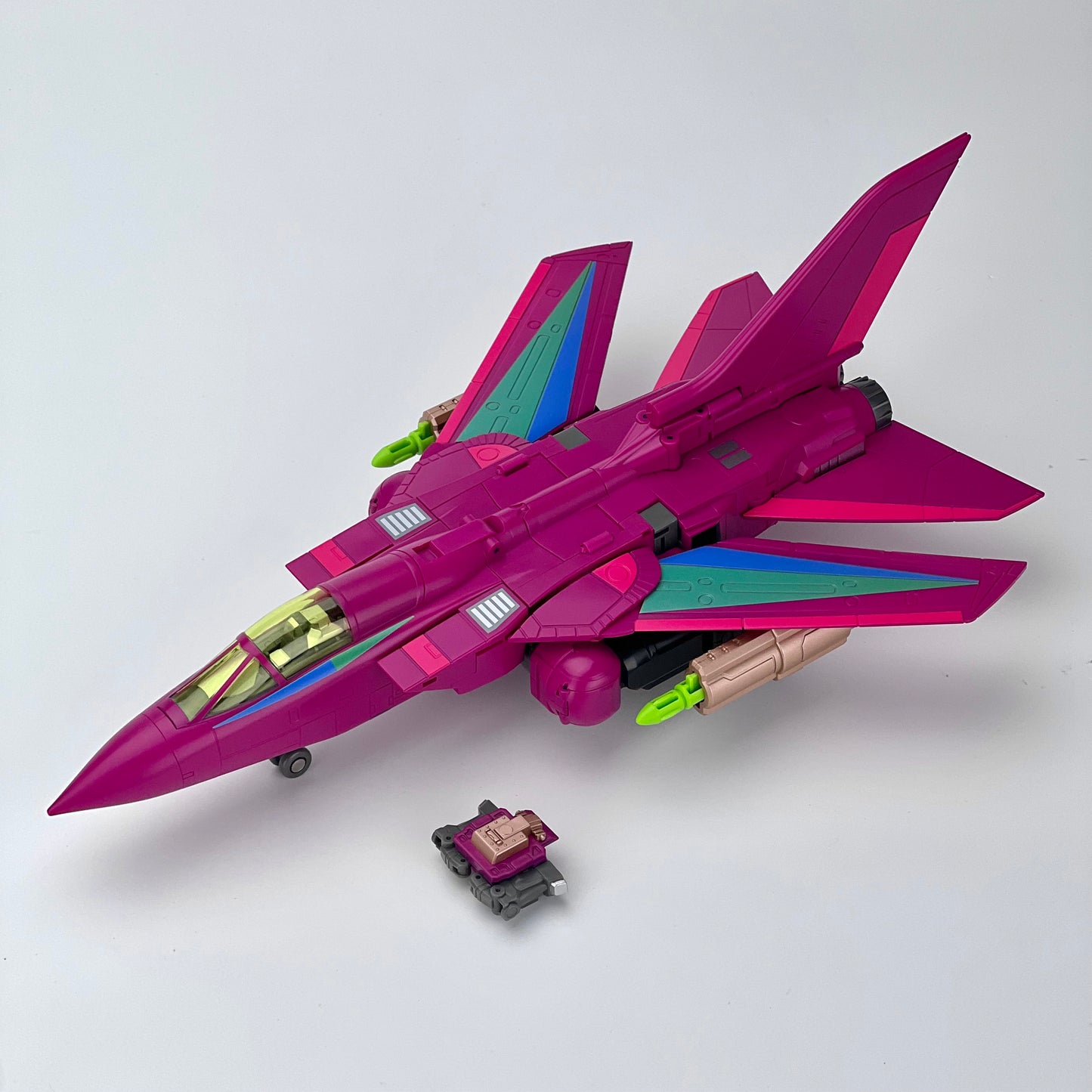 MB-24B WINGMAN
(TFCON Los Angeles 2024 EXCLUSIVE)