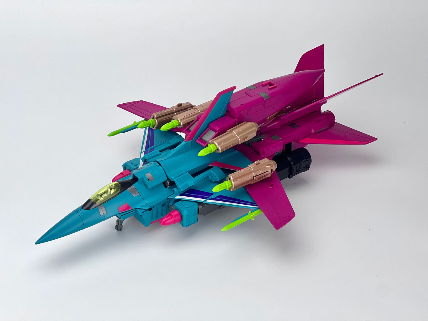 MB-24B WINGMAN
(TFCON Los Angeles 2024 EXCLUSIVE)
