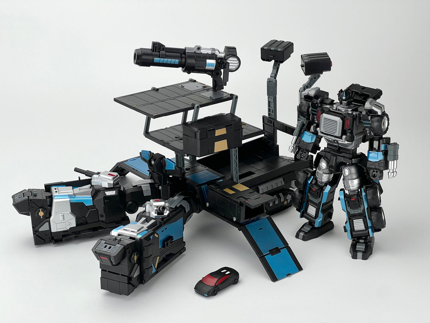 MB-15B BLACK NAVAL COMMANDER