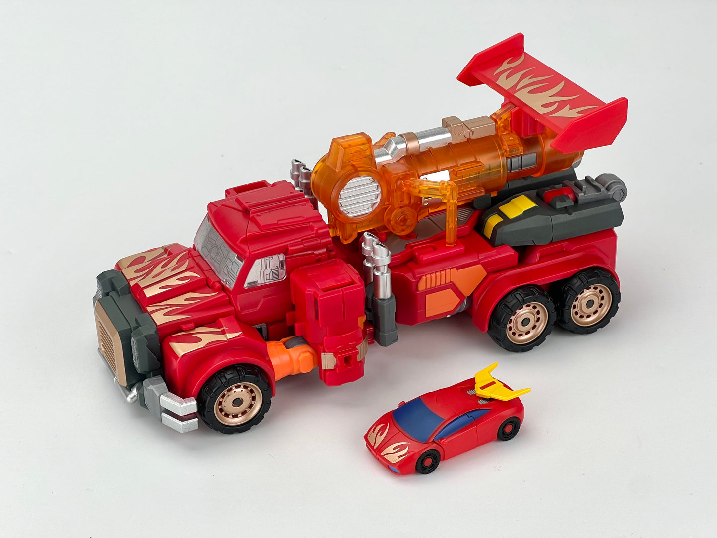 MB-15E TURBO PUNK
(TCP x FH 2nd Annual holiday exclusive)