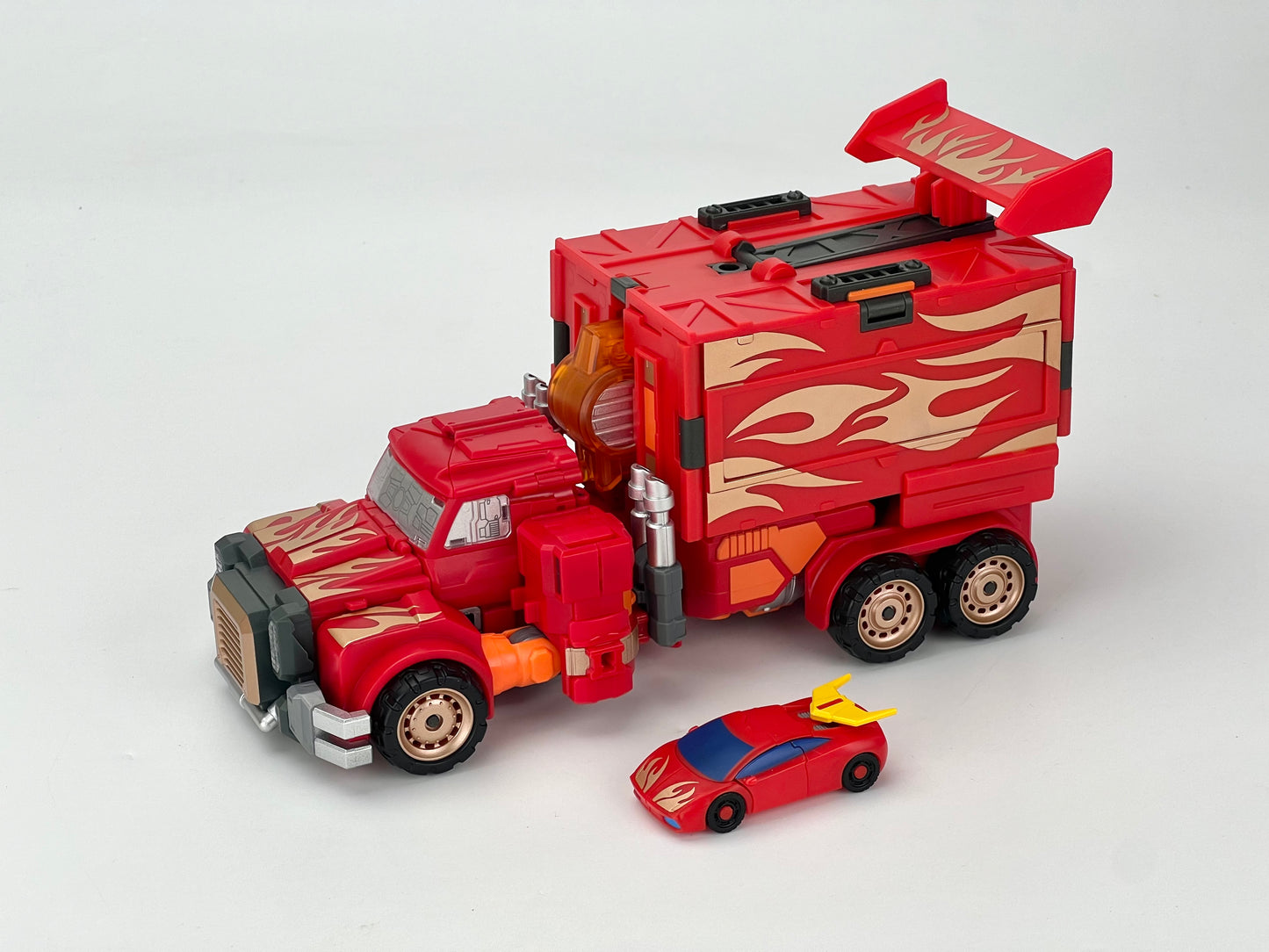 MB-15E TURBO PUNK
(TCP x FH 2nd Annual holiday exclusive)