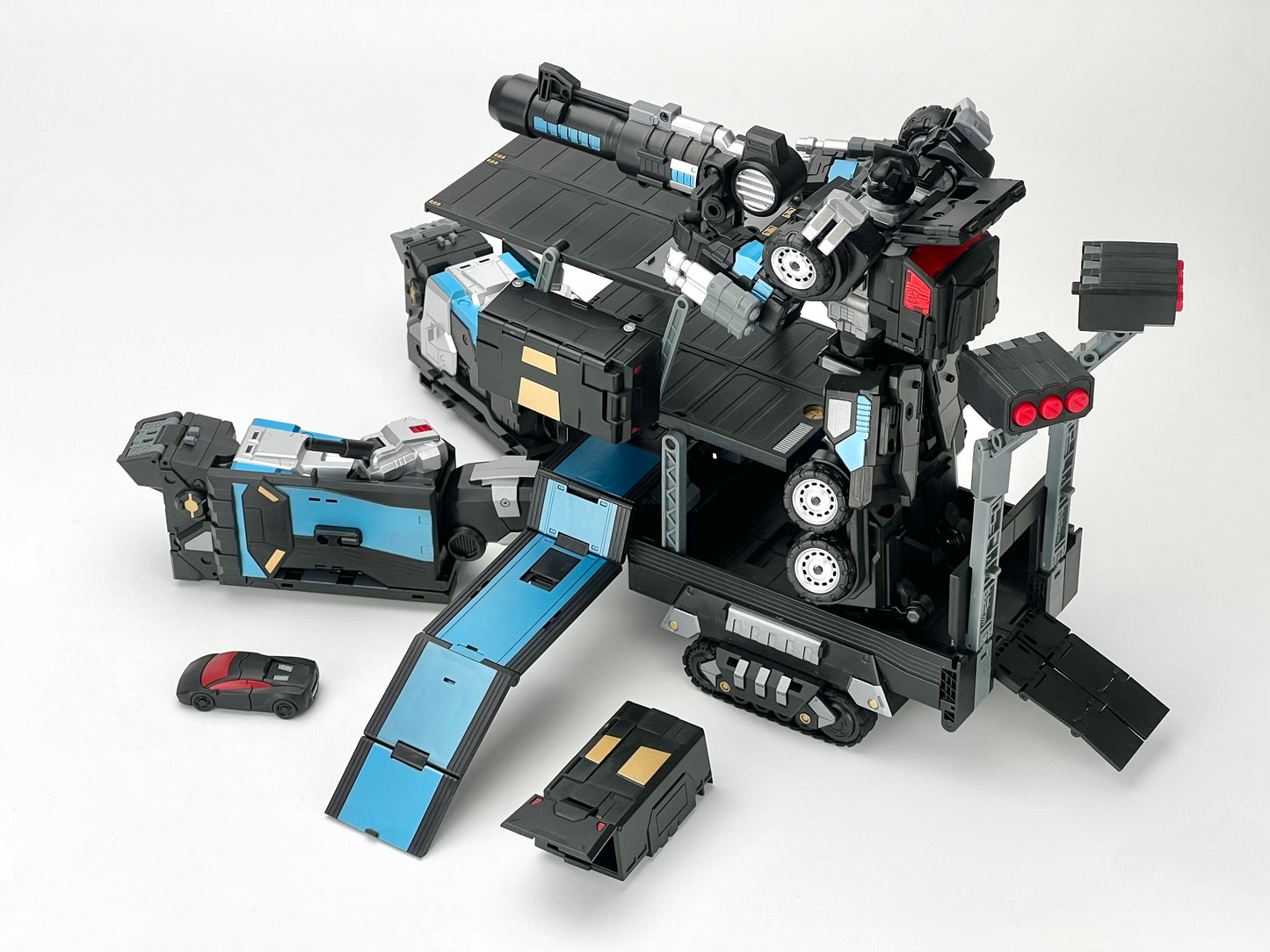 MB-15B BLACK NAVAL COMMANDER
