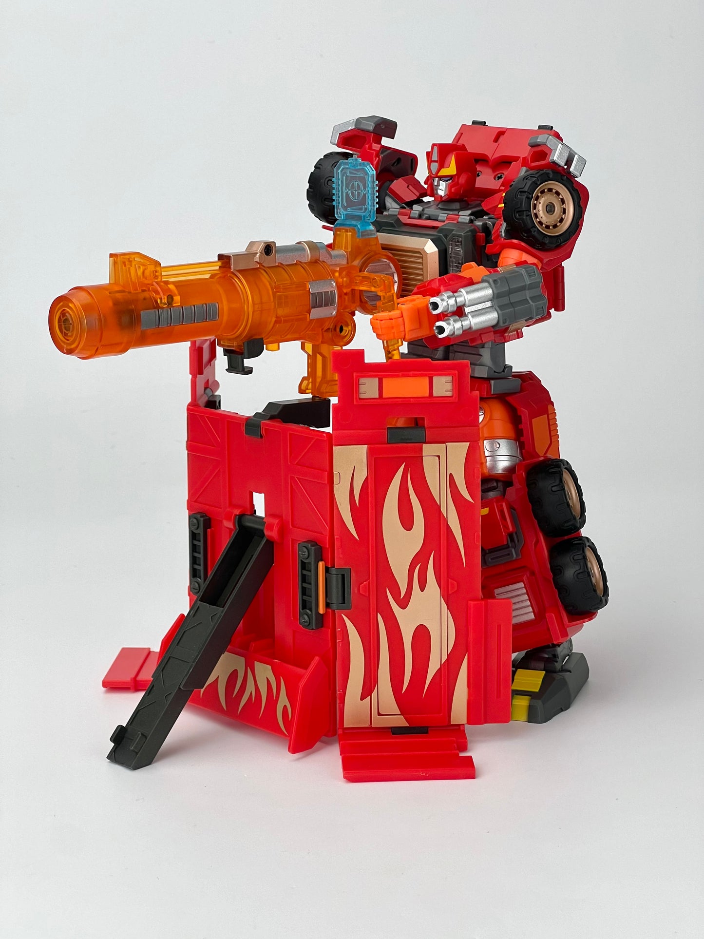 MB-15E TURBO PUNK
(TCP x FH 2nd Annual holiday exclusive)