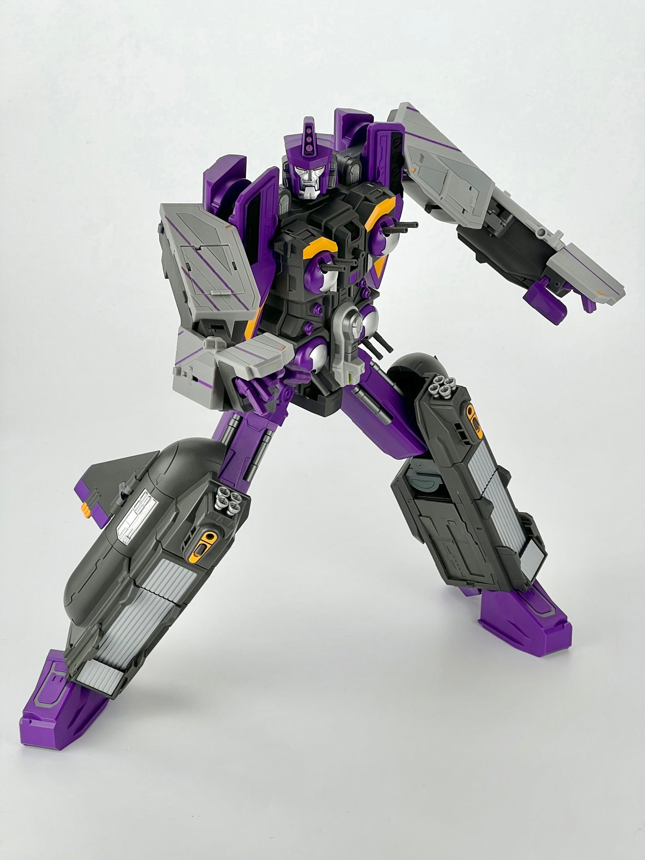 MB-21 TSUNAMI