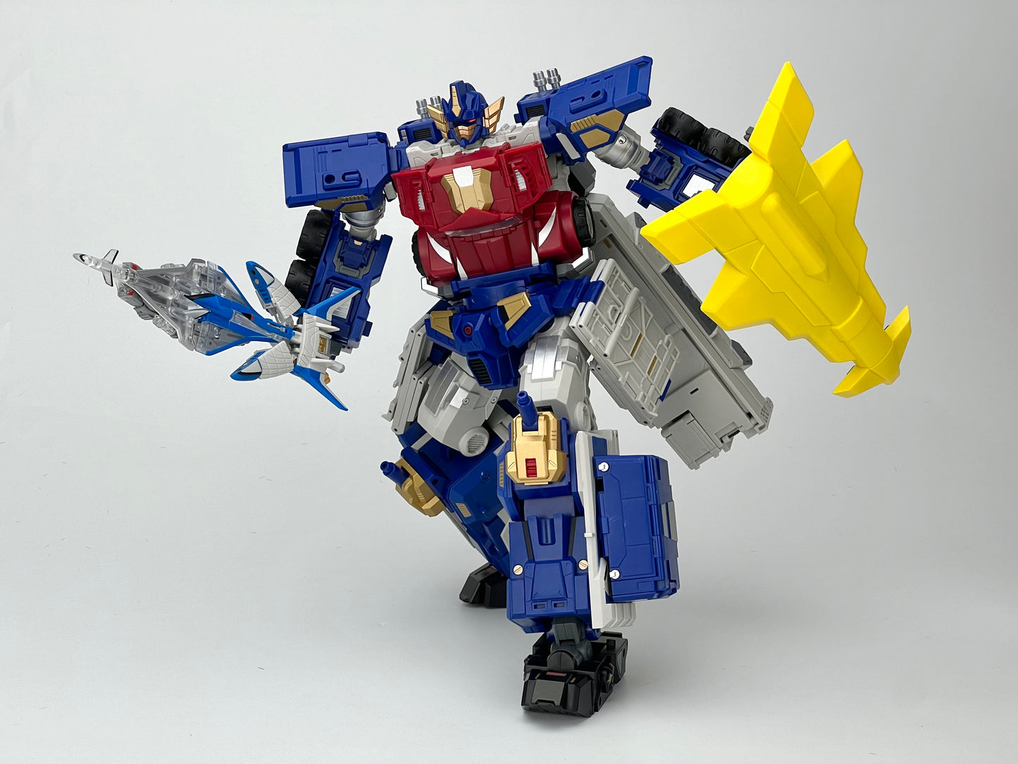 MB-27 THE SHIELD TEAM