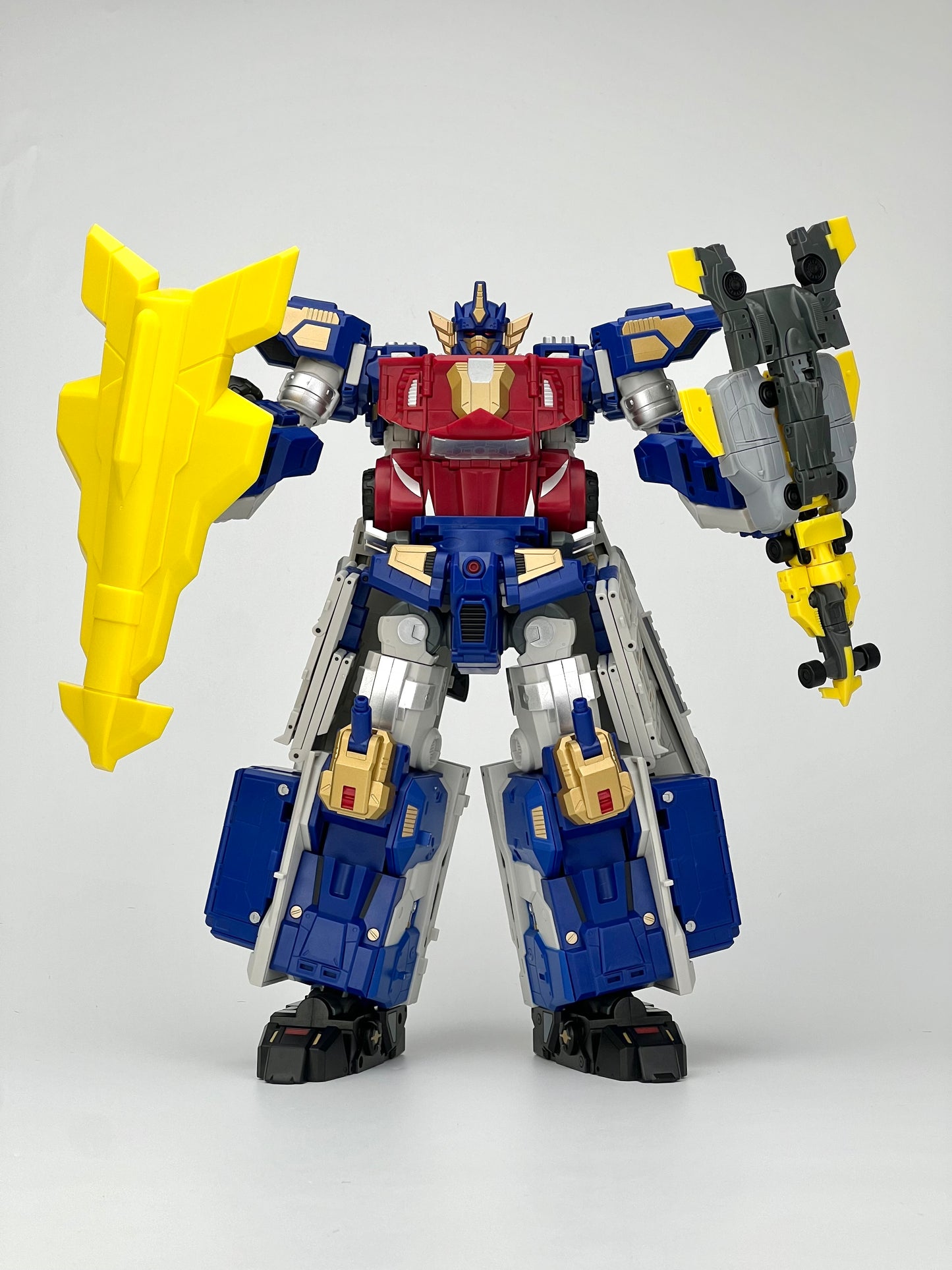 MB-27 THE SHIELD TEAM