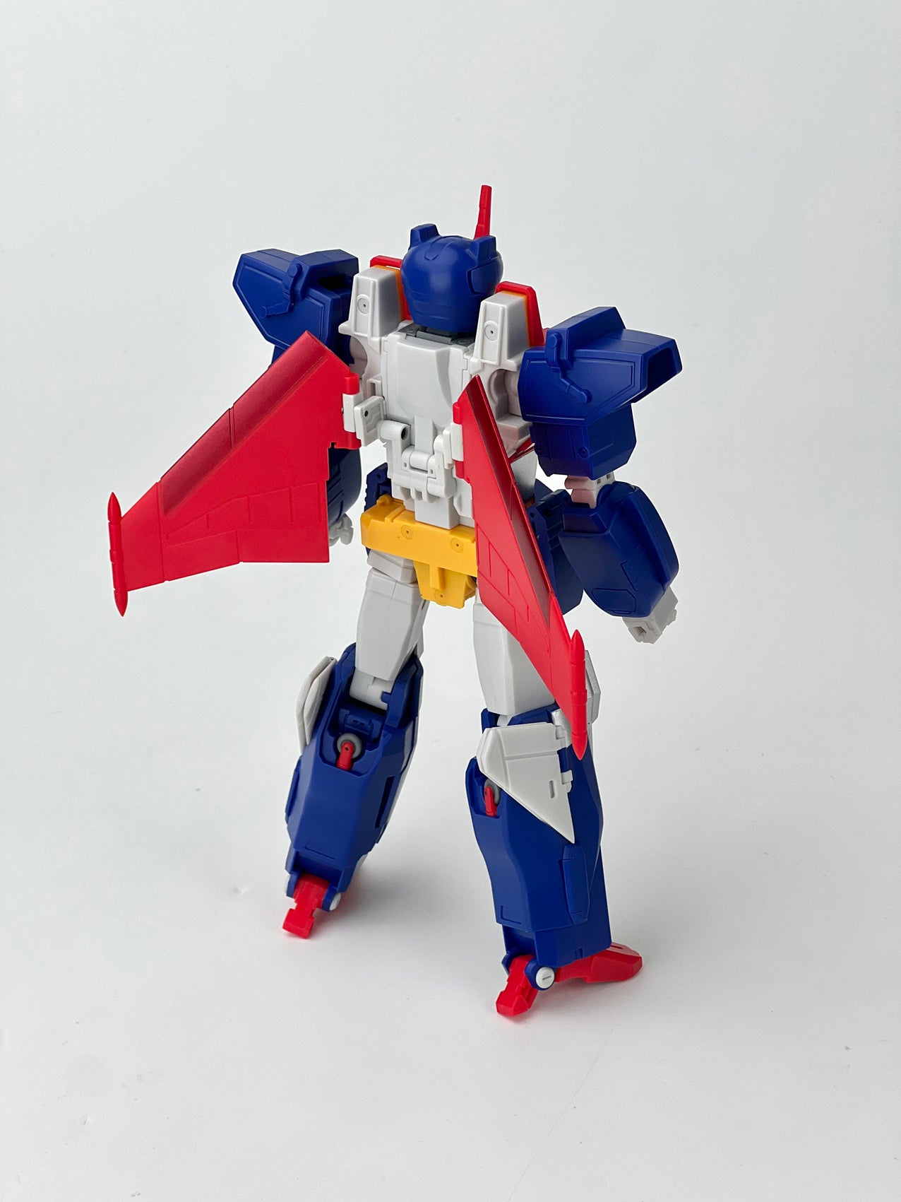 MB-32 ARMOUR EAGLE
