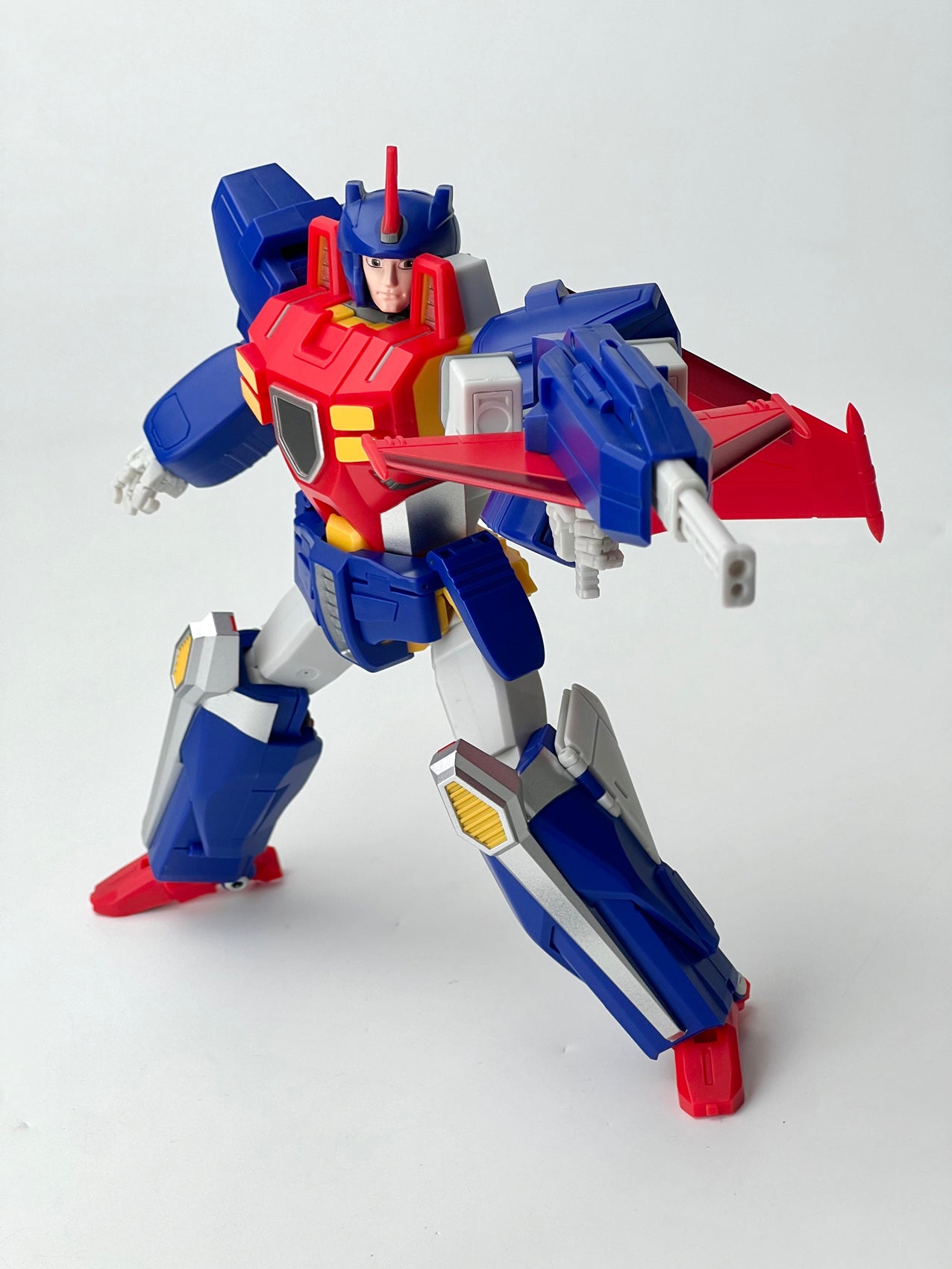 MB-32 ARMOUR EAGLE