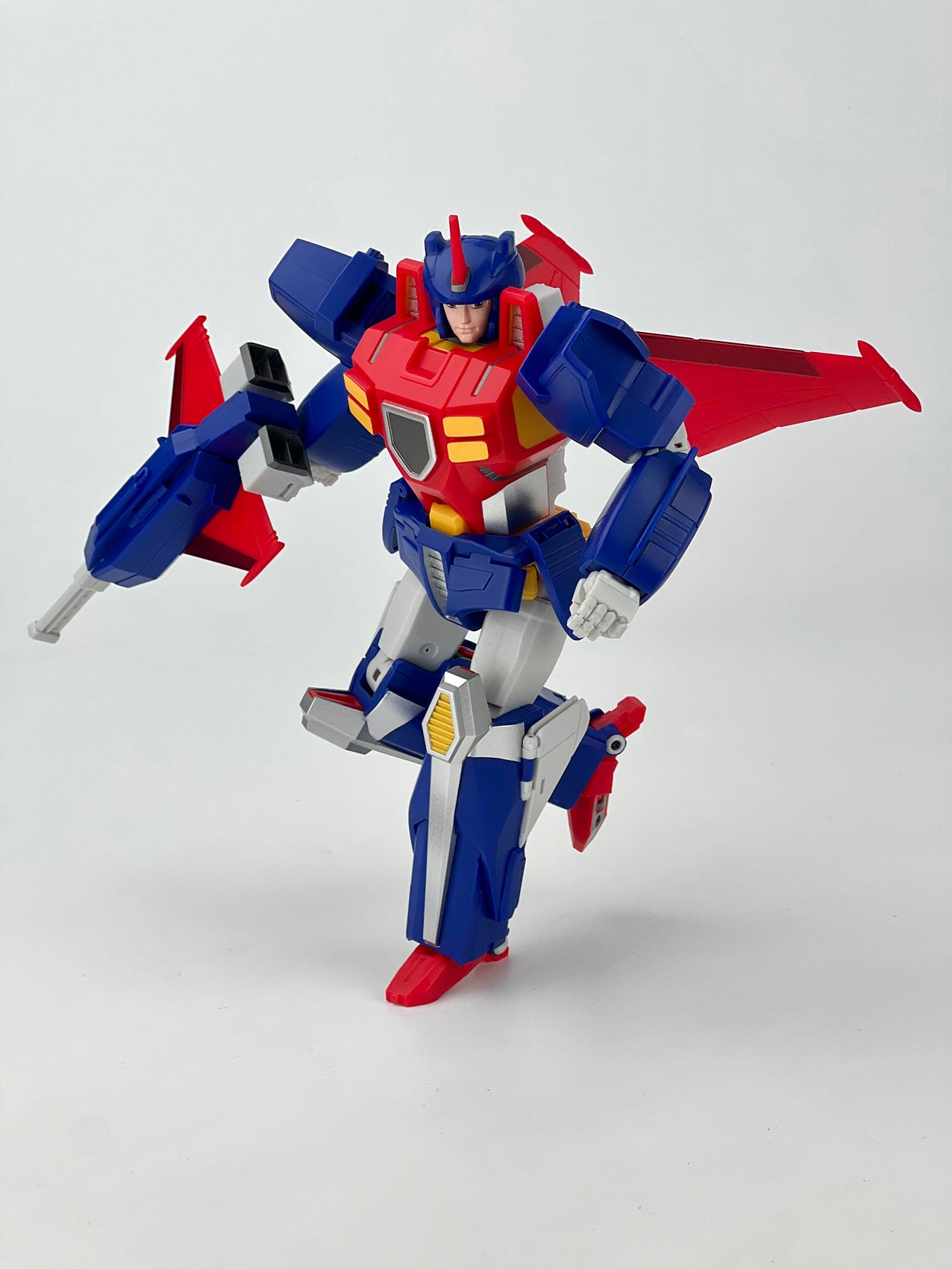 MB-32 ARMOUR EAGLE