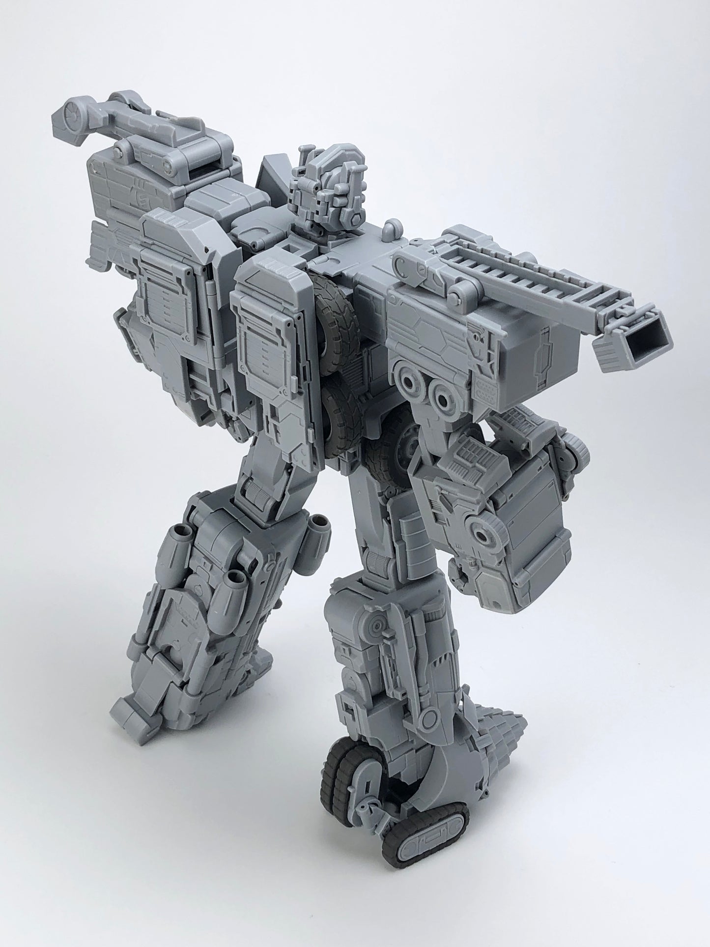 MB-18 ENERGY COMMANDER