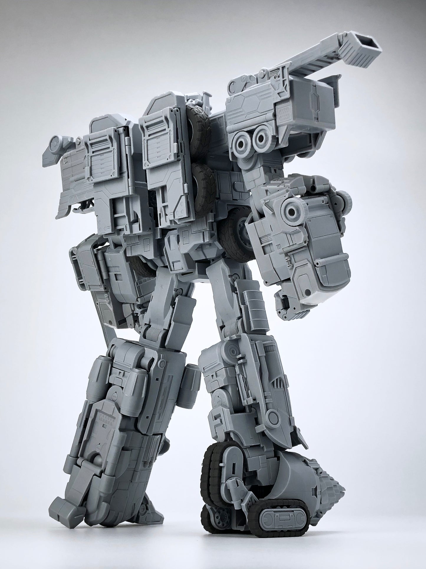 MB-18 ENERGY COMMANDER