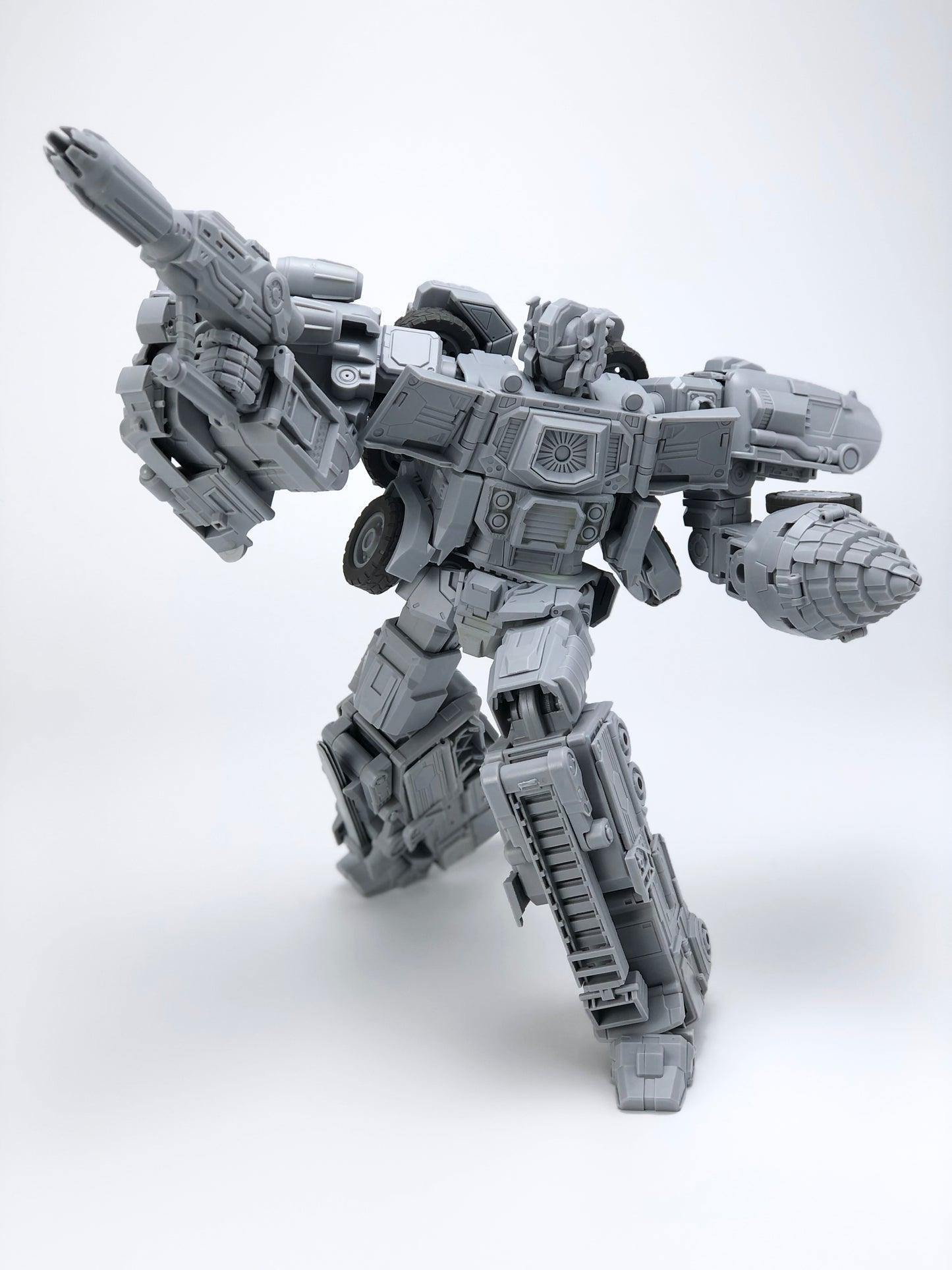 MB-18 ENERGY COMMANDER