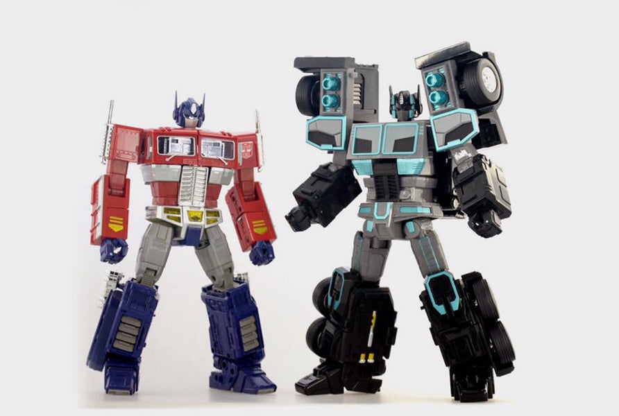 About the size of MB-01 Archenemy & MB-04 Gunfighter II