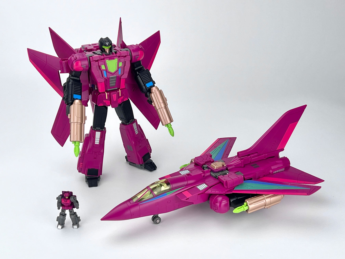 MB-24B WINGMAN  (TFCON Los Angeles 2024 EXCLUSIVE)