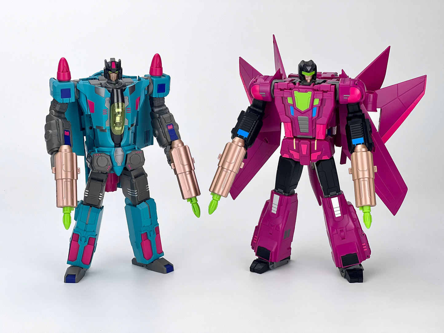 MB-24B WINGMAN  (TFCON Los Angeles 2024 EXCLUSIVE)