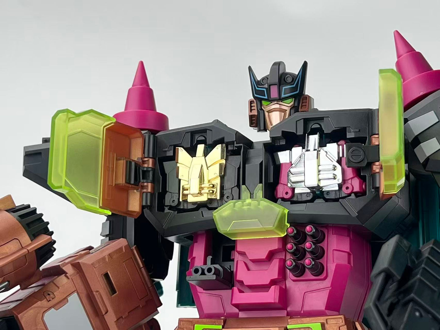 MB-08B HELMSMAN (TF-con Chicago 2025 Limited Edition)