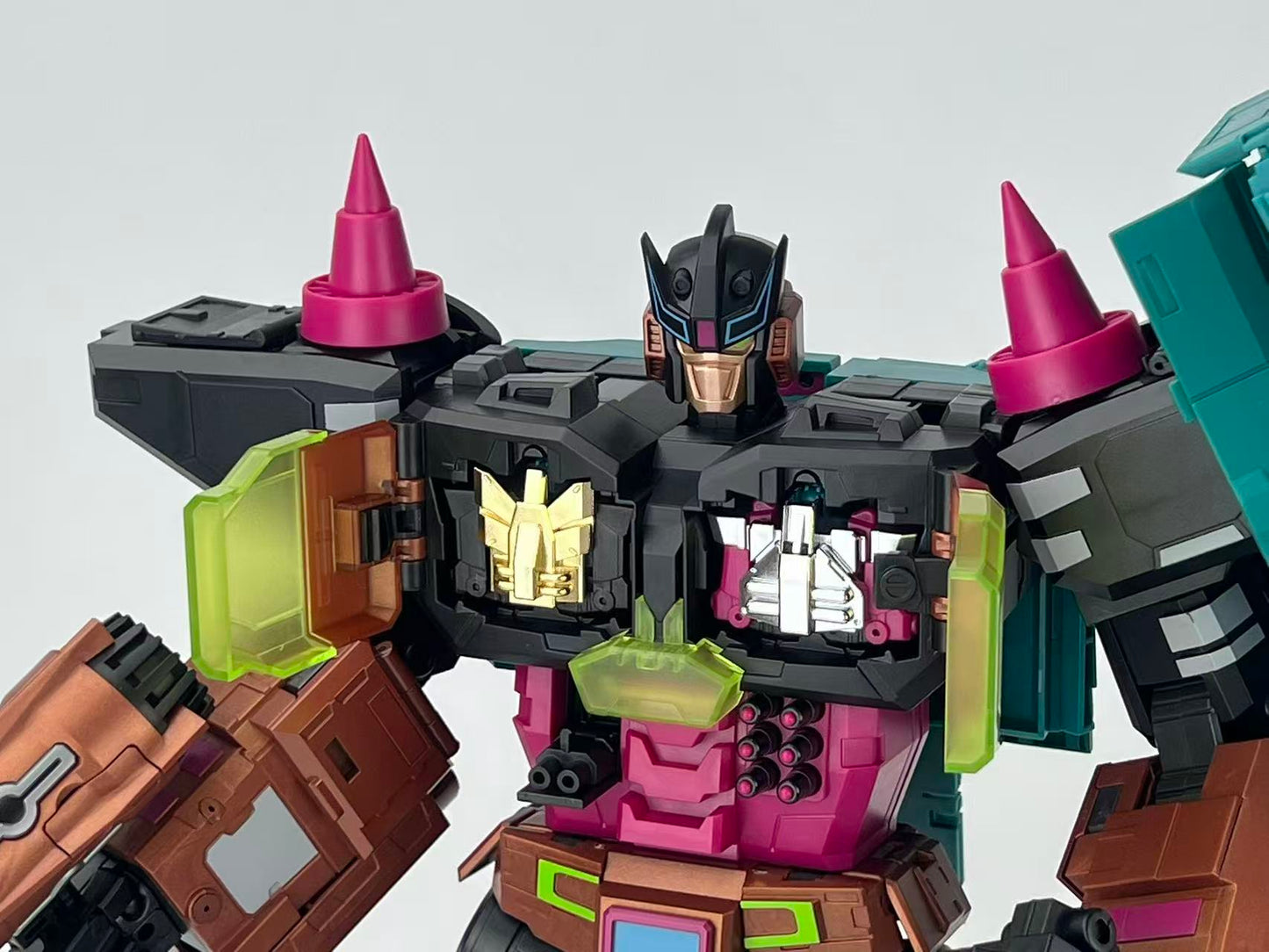 MB-08B HELMSMAN (TF-con Chicago 2025 Limited Edition)