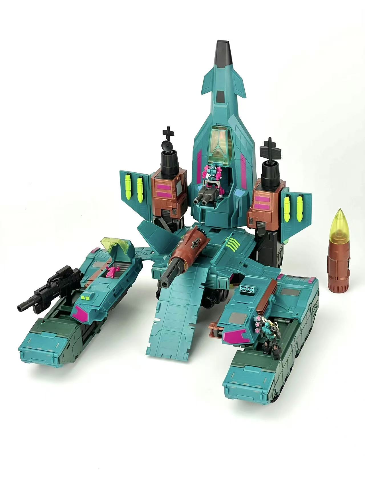 MB-08B HELMSMAN (TF-con Chicago 2025 Limited Edition)