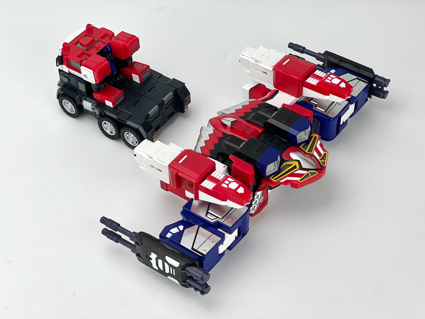 MB-18 (Core Robot) + MB-25 [COMBO SET] (Pre-order)