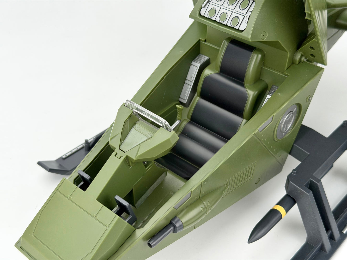 VE-04A GREEN NU-EAGLE (Pre-0rder)