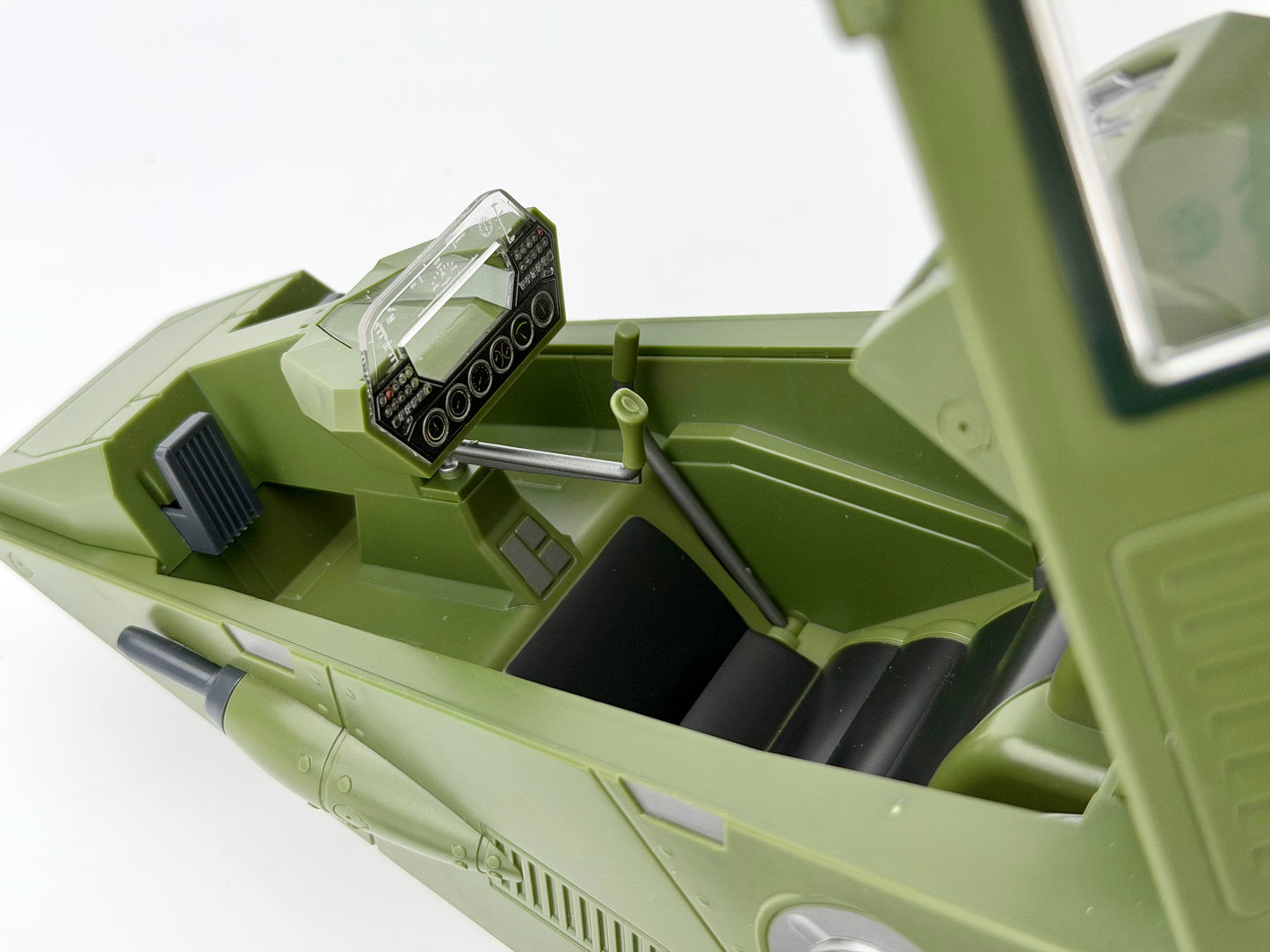 VE-04A GREEN NU-EAGLE (Pre-0rder)