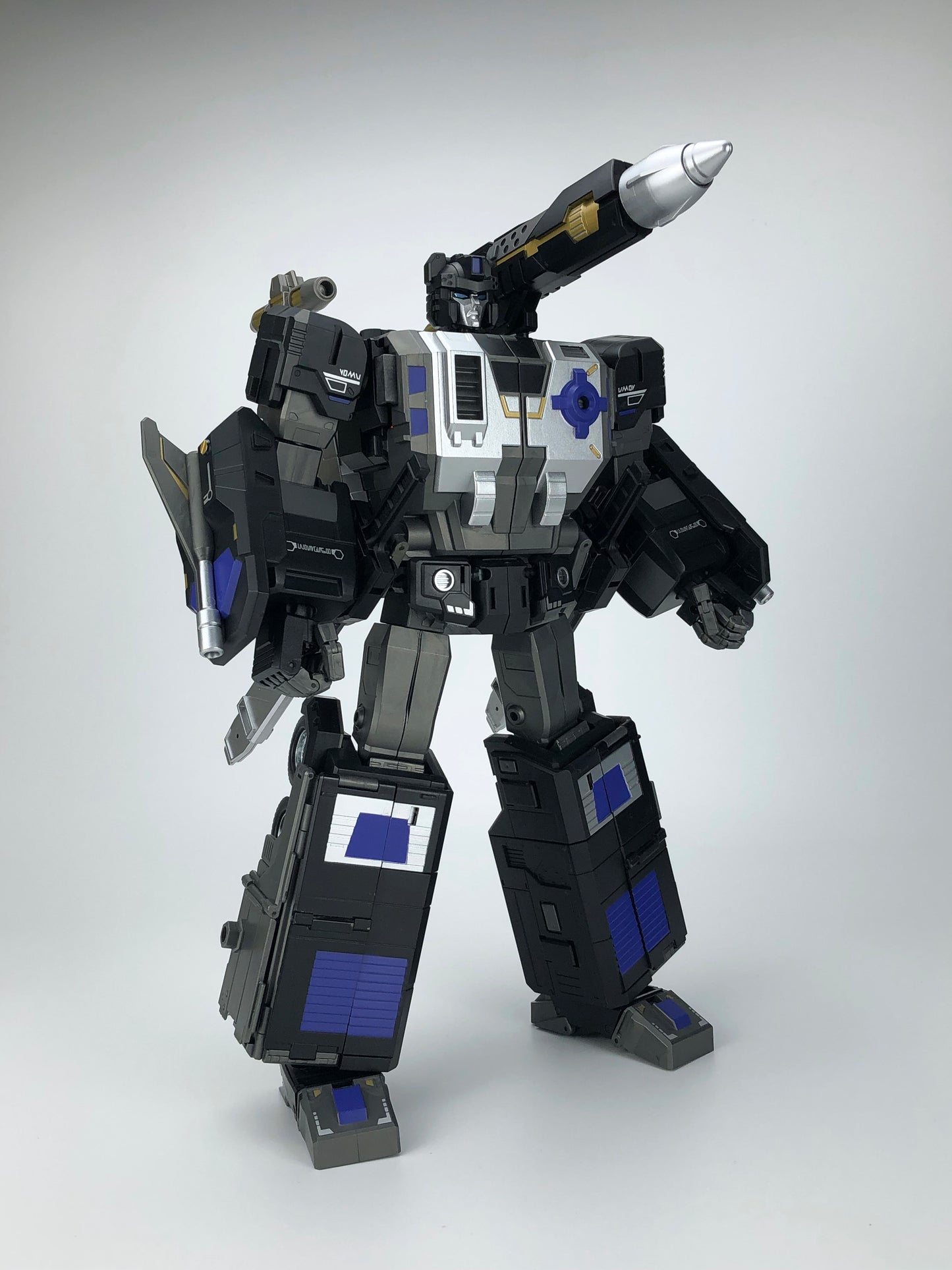 MB-11A BLACK GOD ARMOUR [Re-issue 2022]