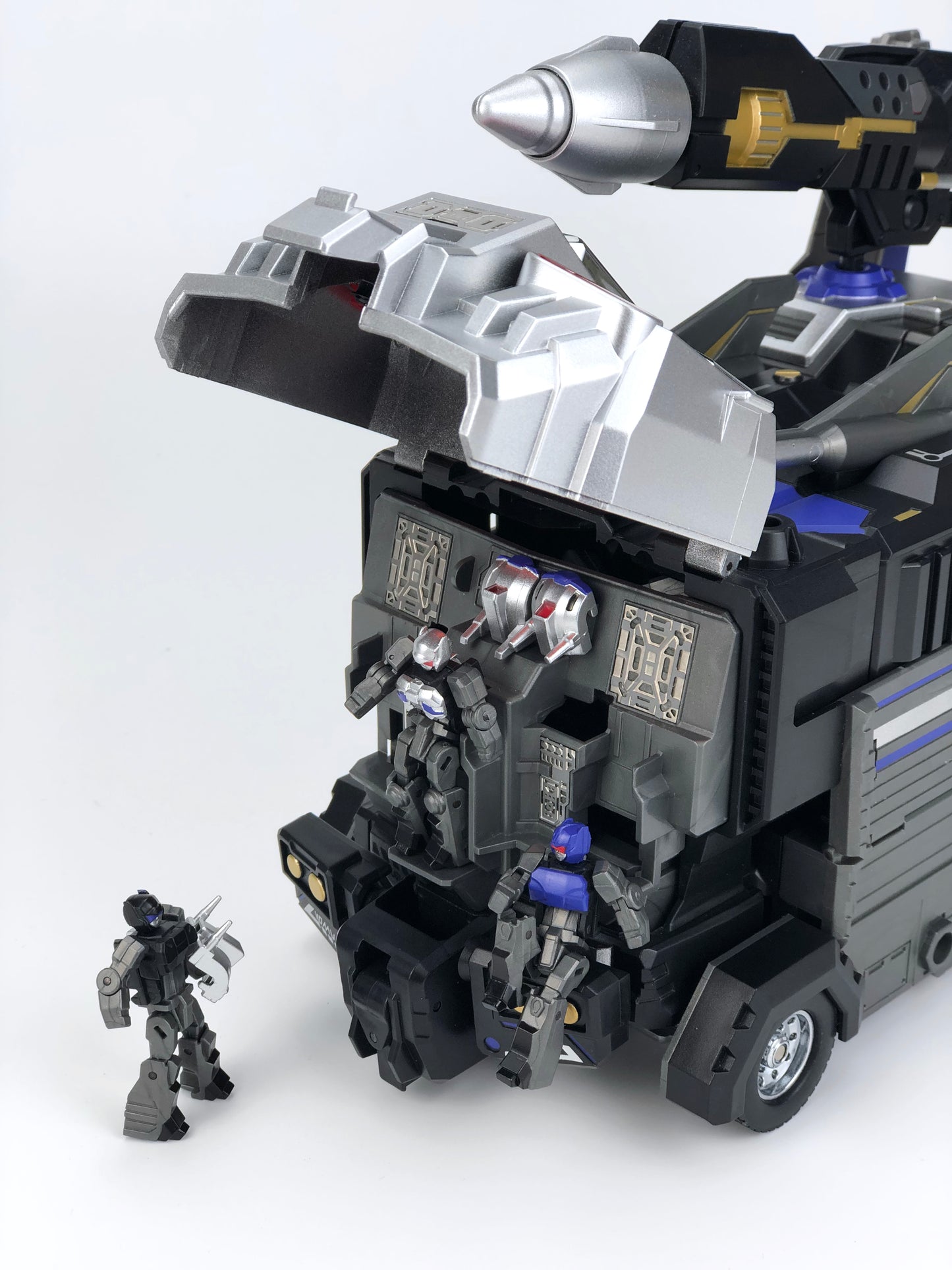 MB-11A BLACK GOD ARMOUR [Re-issue 2022]