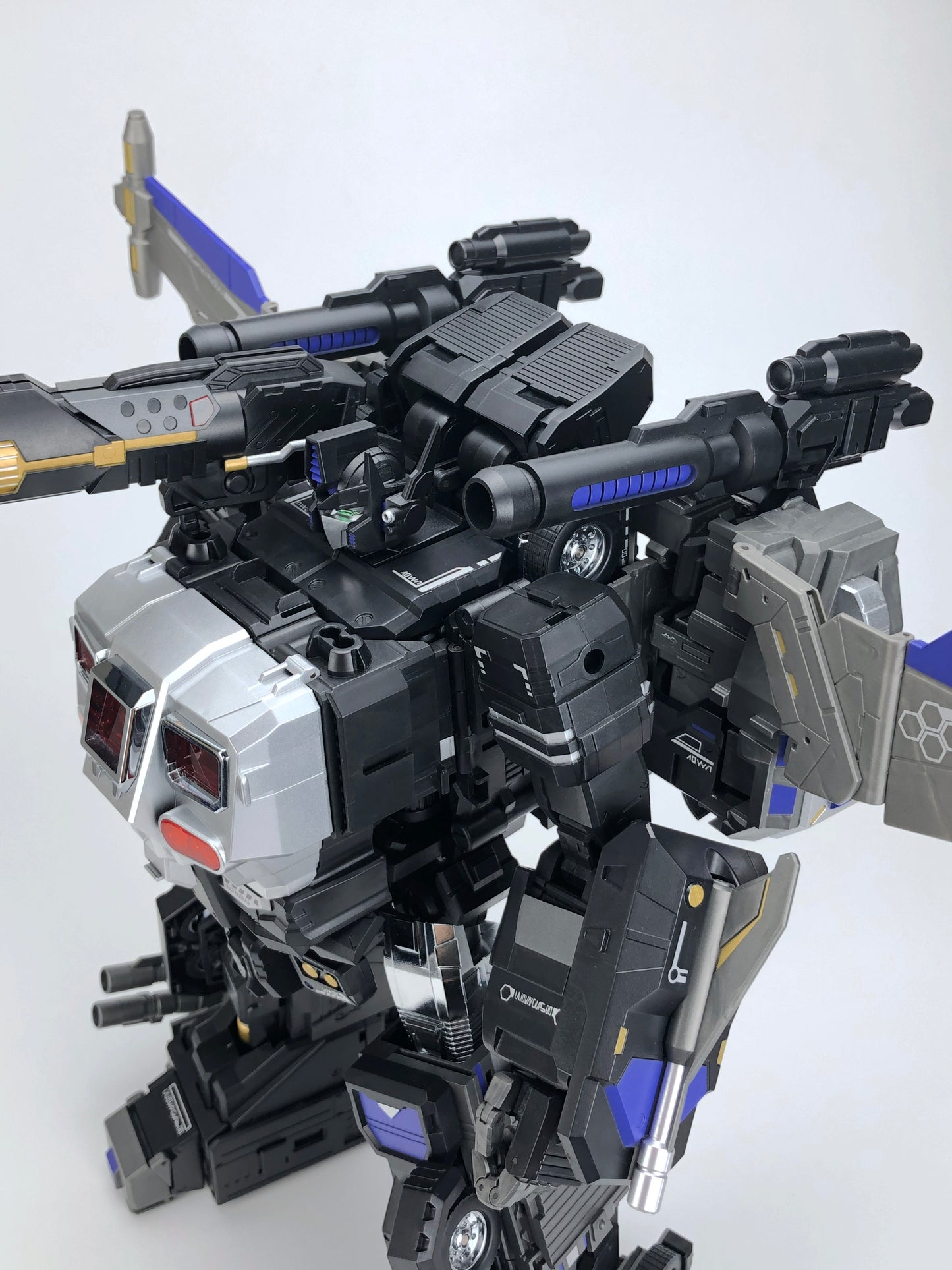 MB-11A BLACK GOD ARMOUR [Re-issue 2022]