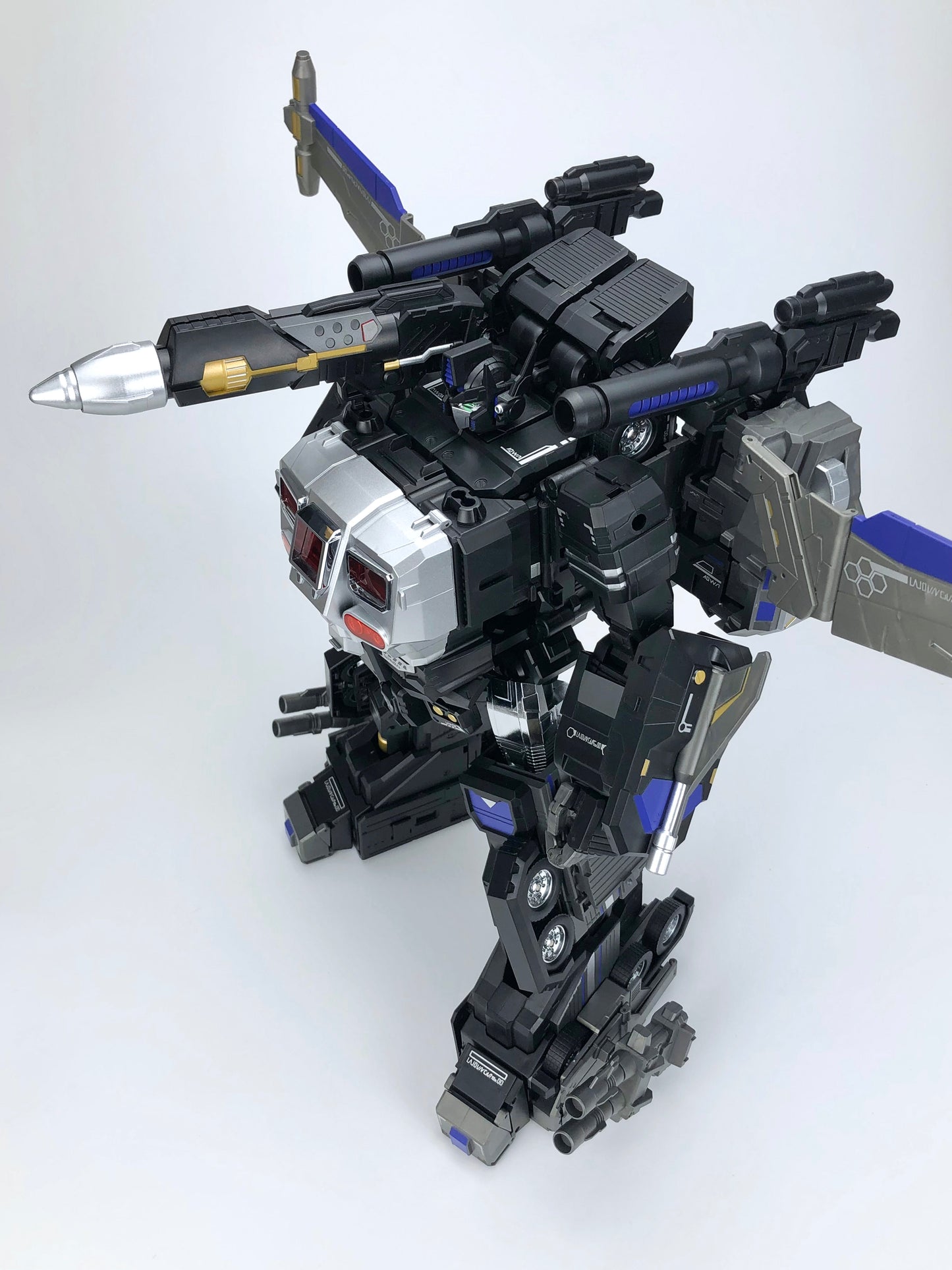 MB-11A BLACK GOD ARMOUR [Re-issue 2022]